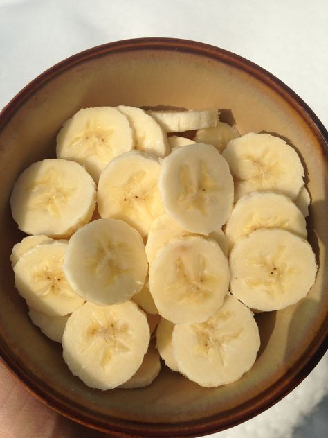 Low Fodmap Foods, Low Fodmap Fruits, Better Gut Health, Fodmap Foods, Eating Bananas, Amazing Food Decoration, Healthy Vegan Snacks, Irritable Bowel, Healthy Food Motivation