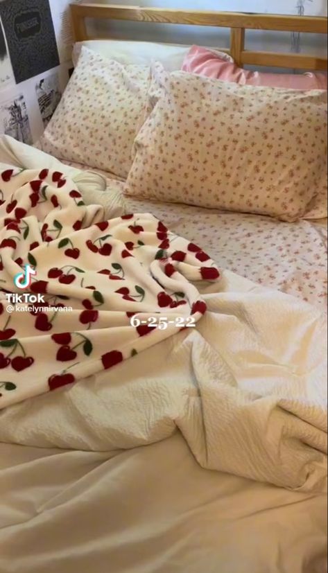 Cherry blanket floral bedding Cherry Bedroom Aesthetic, Cherry Room Aesthetic, Cherry Room, Cherry Bedding, Cherry Bed Sheets Aesthetic, Cherry Room Decor, Cherry Decor, Red Coquette Bedroom Aesthetic, Cherry Bed Sheets