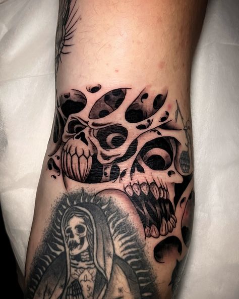 Ditch Gap filler for Ryan ☠️ (healed skull mary by me as well) Done at @capital.tattoo . . . . #gapfiller #ditchtattoo #skulltattoo #gapfillertattoo #tattoomelbourne #finelinetattoo #finelinetattoomelbourne #skulls #skullstattoo #skinriptattoo #skinripping #cheesetattoo #holesinskintattoo Skulls Stacked Tattoo, Spooky Filler Tattoo, Skull Filler Tattoo, Skull Elbow Tattoo, Long Tattoo Ideas, Small Gap Filler Tattoo, Gap Filler Tattoo Design, Sleeve Gap Fillers Tattoo Ideas, Tattoo Gap Fillers