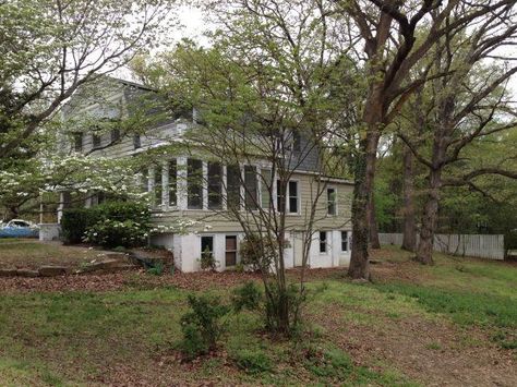 318 W Weatherspoon St, Sanford, NC 27330 3d Tour, Tree Trunk, Take A, The Neighbourhood, New Homes, Cabin, House Styles, Plants, Home Decor