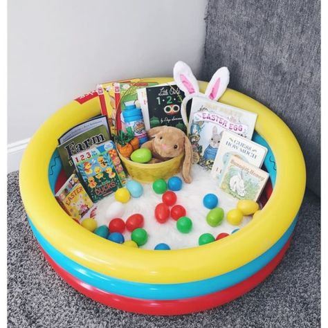 Pool Easter Basket, Baby First Easter Basket, Easter Baskets Ideas, First Easter Basket, Baby First Easter, Fun Easter Baskets, Creative Easter Baskets, Boys Easter Basket, Baby Easter Basket