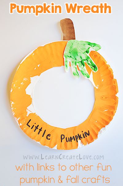 Paper Plate Pumpkin Wreath Pumpkin Wreath Craft For Kids, Paper Plate Pumpkins Preschool, Pumpkin Art Toddlers, Preschool Craft With Popsicle Sticks, Pumpkins Preschool Crafts, Pumpkin Projects For Toddlers, Paper Plate Pumpkin, Pumpkin Paper Plate Craft, Pumpkin Art For Preschool