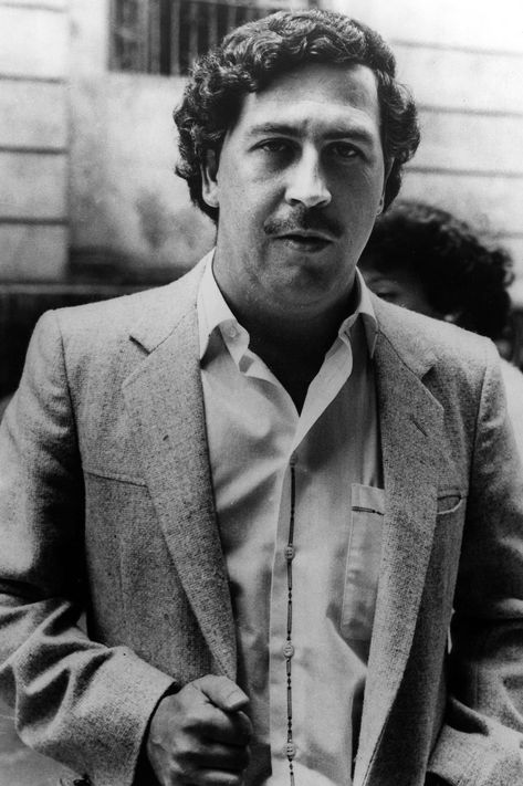 Pablo Escobar and rubber bands - Business Insider Pablo Escobar Poster, Don Pablo Escobar, Pablo Emilio Escobar, Pablo Escobar, Poster Pictures, Robin Hood, Photo Canvas, Photo Print, Paintings For Sale