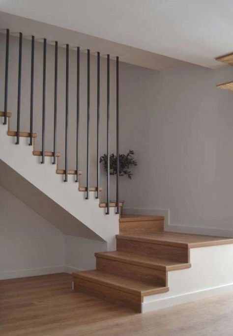 درابزين السلم, Vstupná Hala, درج السلم, Asma Kat, Staircase Railing Design, Stairs Design Interior, House Staircase, Escalier Design, Loft Stairs