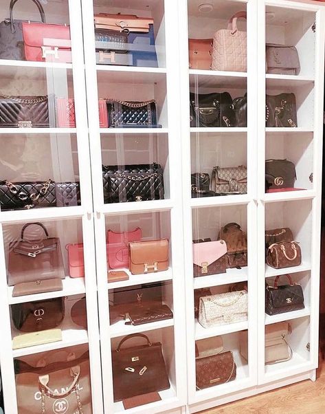 Bags Wardrobe Closet, Luxury Handbag Storage, Female Wardrobe Design Ideas, Luxury Bag Closet, Handbag Cabinet, Handbag Display Ideas, Vitrine Ikea, Handbag Closet, Closet Design Plans