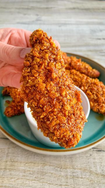 Chicken Fillet Recipes Air Fryer, Hot Honey Chicken Tenders, Air Fryer Recipes Uk, Honey Chicken Tenders, Chicken Fillet Recipes, Fried Chicken Breast Recipe, Tattoo Food, Aesthetic Food Recipes, Honey Chicken Recipe