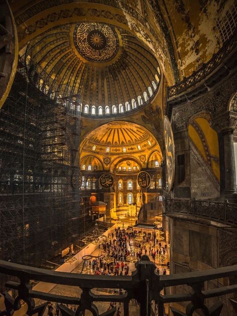 Tweets liked by dootdoot (@Iavenderbby) / Twitter Asia Architecture, Hagia Sophia Istanbul, Aya Sofia, Turkey History, Foreign Travel, Sacred Architecture, Byzantine Empire, Cathedral Church, Architecture Painting