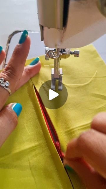 Invisible Zip Stitching, Sewing Tips And Tricks, Invisible Stitch, Invisible Zip, Sewing Tips, Invisible Zipper, Sewing Ideas, Sewing Hacks, Tips And Tricks