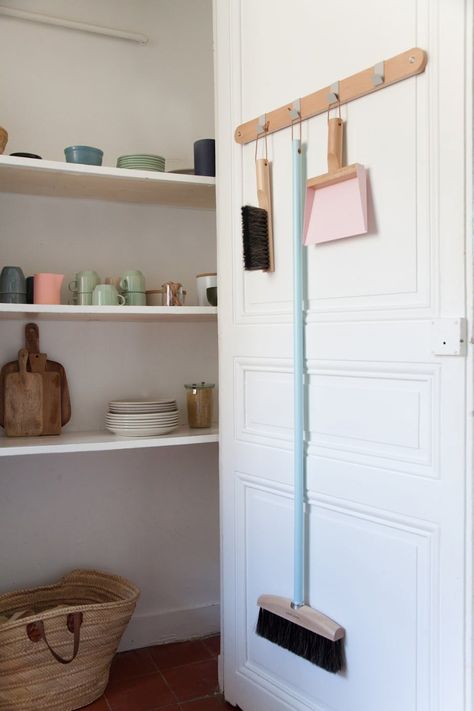 Dream Pantry Design Matters: Truly Beautiful Dust Pans, Brooms & Other Cleaning Tools Broom Closet Organizer, Marie Condo, Cleaning Cupboard, Dream Pantry, Front Closet, Broom Closet, Broom Holder, Kitchen Organisation, Dust Pan