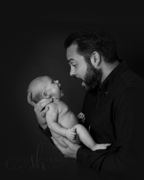 Father and son newborn baby photography black and white. Monochrome newborn and dad photoshoot. London and Hertfordshire photographer Dad Photoshoot, Photoshoot London, Mother Baby Photography, Family Studio Photography, Monochrome Baby, Newborn And Family Photography, Outdoor Family Photography, Newborn Baby Photoshoot, Father And Baby