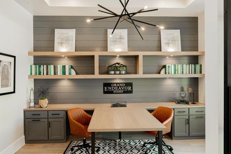 Home Office Layouts, Basement Office, Cozy Home Office, Small Home Offices, Office Remodel, Office Guest Room, Office Makeover, Home Inspo, Craft Room Office