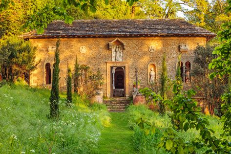 'A haunt of ancient peace' — The gardens at Iford Manor and their remarkable history - Country Life Norman Conquest, Mediterranean Garden, Country Bedroom, House Hunting, Japanese Garden, Country Life, The Good Place, History