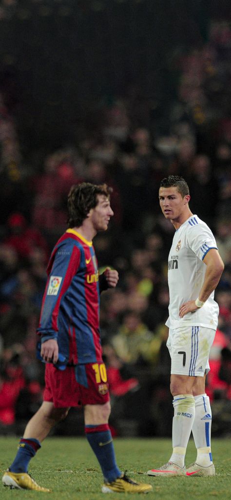 Messi And Ronaldo Together Wallpaper, Messi Y Ronaldo, Messi And Ronaldo Wallpaper, Ronaldo Vs Messi, Messi 2015, Ronaldo Al Nassr, Messi Y Cristiano, Messi Goat, Ronaldo Skills