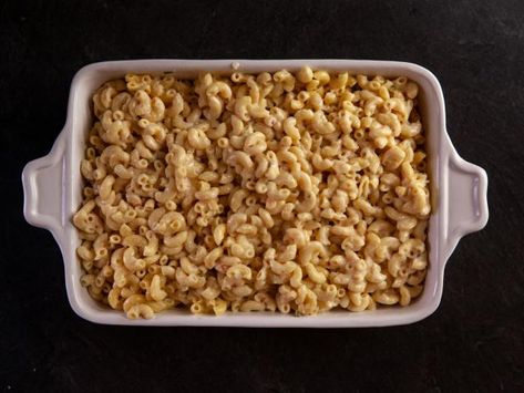 Super Spicy Mac & Cheese Recipe | Pioneer Woman~Ree Drummond | Food Network Pioneer Woman Mac And Cheese, Spicy Mac And Cheese Recipe, Spicy Mac And Cheese, Spicy Queso, Mac Cheese Recipes, Hamburger Meat Recipes, Mac And Cheese Recipe, Ree Drummond, Mac N Cheese Recipe