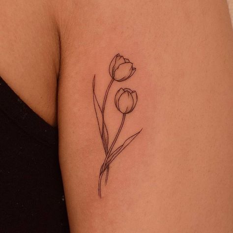 Fine line tulip tattoo on the upper arm Fine Line Shading Tattoo, Tulips Tattoo Design, Fine Line Tulip, Fine Line Tulip Tattoo, Tulip Tattoo, Petite Tattoos, My Tattoo, Classy Tattoos, Girly Tattoos