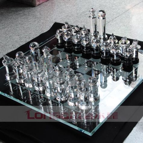 Crystal Chess Set, Dreams Core Aesthetic, Modern Chess Set, Glass Chess Set, Glass Chess, Chess Boards, Chess Set Unique, Art Through The Ages, Chess Master