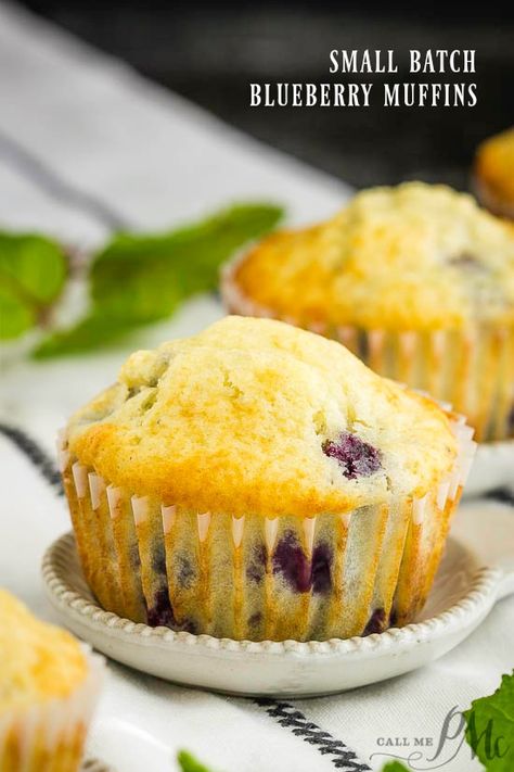 Any day is a good day for small batch muffins! Small Batch Muffins, Homemade Muffins Recipe, Orange Muffin Recipe, Fresh Fruit Desserts, Blueberry Muffin Recipe, Batch Recipes, Recipe For Two, Homemade Strawberry Sauce, Small Batch Baking