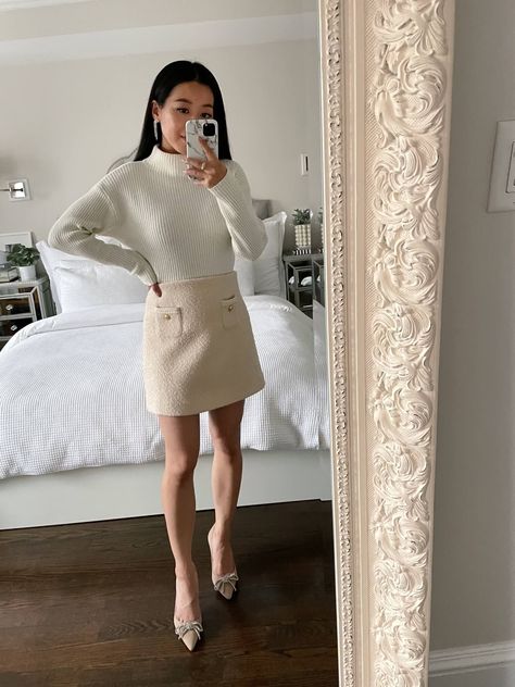 holiday luncheon outfit inspo // cream tweed mini skirt j.crew White Tweed Skirt Outfit, Tweed Skirt Outfit Winter, Tweed Mini Skirt Outfit, Cream Skirt Outfit, Tweed Skirt Outfit, White Tweed Skirt, Short Black Skirt, Skirt Outfits Fall, Extra Petite