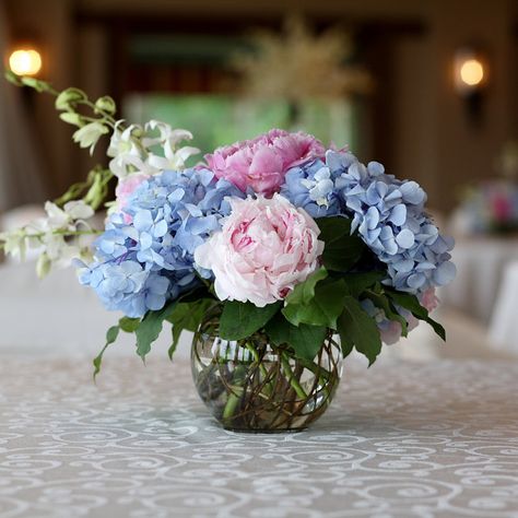 The Centerpieces with peonies and hydrangeas Pink Hydrangea Centerpieces, Hydrangea Centerpiece Wedding, Blue Flower Arrangements, Wedding App, Peonies Centerpiece, Pink Centerpieces, Blue Centerpieces, Hydrangea Centerpiece, Hydrangea Arrangements