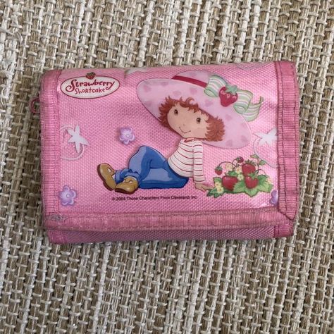 Childhood Aesthetic, Childhood Memories 90s, Nostalgic Pictures, Childhood Memories 2000, Kids Memories, Vintage Strawberry Shortcake, 2000s Nostalgia, Nostalgic Toys, Hello Kitty Collection