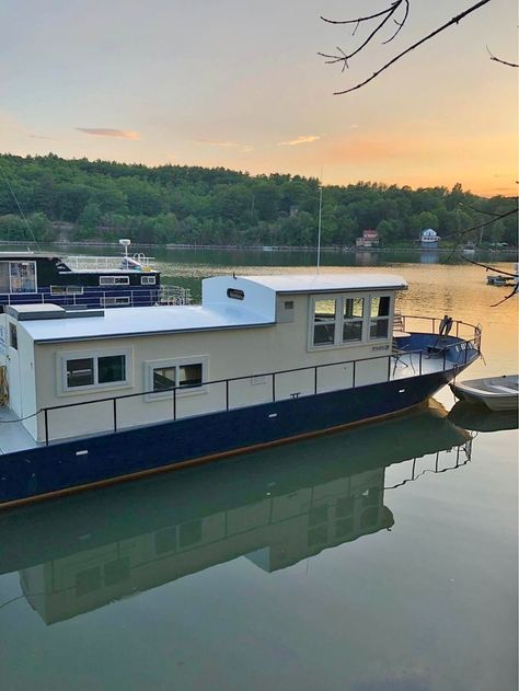 1968 River Queen Houseboat For Sale By Owner in Vermont Under $39K $38,500 Here is a beautiful 38-foot houseboat for sale. The boat sleeps six, has a full head and a steel hull.  It has a Mercruiser 3.0L 4cyl gas engine with Gen II. Really looks like a wonderful boat for sea lovers. River Queen, Lake Champlain, Sea Lover, For Sale By Owner, Houseboat, The Boat, House Boat, Vermont, Cabin