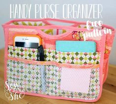 Sew Thankful Sunday, September 2016 - The Crafty Quilter Purse Organizer Pattern, Tips Menjahit, Sacs Tote Bags, Diy Sy, Sewing Projects Free, Úložný Box, Sewing Room Organization, Purse Organizer, Beginner Sewing Projects Easy