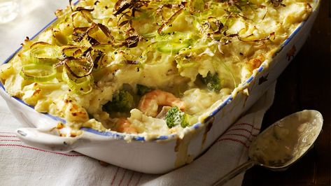 Jamie Oliver's fish pie recipe | Wellbeing | Yours Fish Pie Recipe, Jamie Oliver One Pot Recipes, Jamie Oliver Cottage Pie, Mary Berry Fish Pie, Jamie Oliver Fish Cakes, Jamie Oliver Chicken Pie, Veggie Pot Pie Recipe, Jamie Oliver Fish Pie, Fish Pie Recipe Jamie Oliver