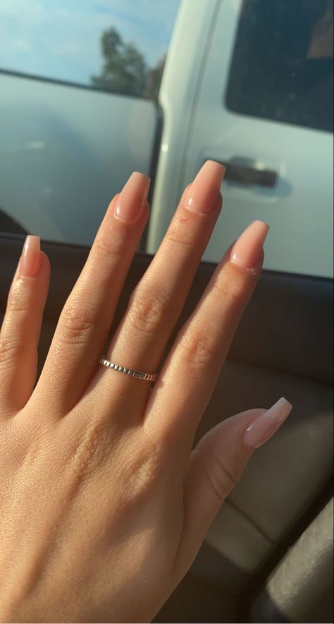 Tan Color Acrylic Nails, Peachy Nails Aesthetic, Light Tan Nails Acrylic, Nice Basic Acrylic Nails, Simple Peach Nails, Light Beige Nails Acrylic, Acrylic Nails Tan Skin, Nail Ideas Peach Color, Neutral Peach Nails