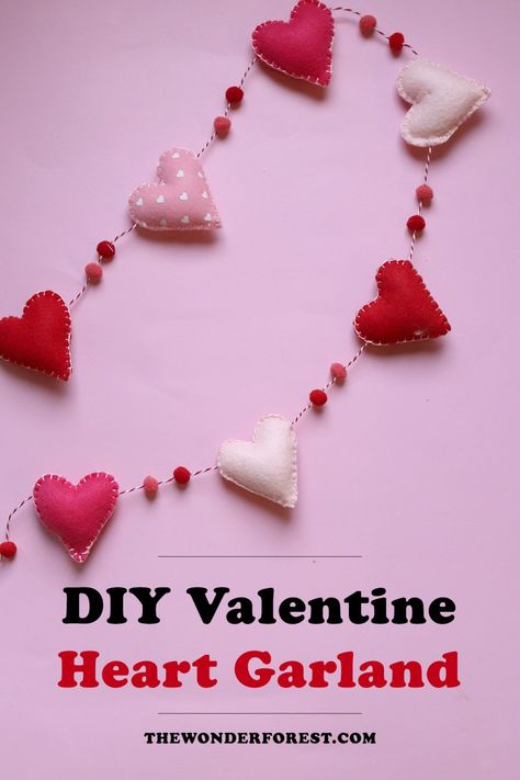 Easy DIY Heart Garland for Valentine's Day - Wonder Forest Felt Hearts Diy, Diy Heart Garland, Valentines Day Aesthetic Vintage, Felt Hearts Crafts, Valentine Craft Decorations, Wonder Forest, Valentine Wreath Diy, Valentines Day Aesthetic, Valentine Garland