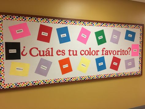 Spanish colors. Interactive bulletin board. Have students sign their favorite color. Spanish Bulletin Board Ideas, Spanish Classroom Bulletin Boards, Elementary Spanish Classroom, Spanish Bulletin Boards, Spanish Teacher Classroom, Spanish Teacher Resources, Spanish Classroom Decor, Preschool Spanish, Spanish Classroom Activities