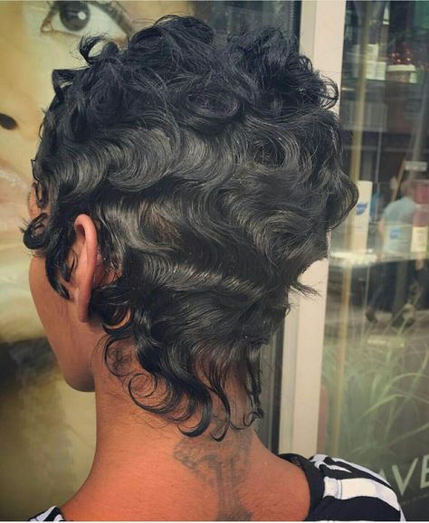 Finger Waves Short Hair, Cut Life, Short Hair Pixie Cuts, Finger Waves, Short Sassy Hair, Natural Curls Hairstyles, Sassy Hair, Have Inspiration, Short Waves