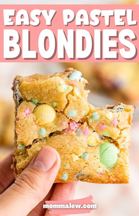 Pastel Blondies Easter Blondies, Easy Blondie Recipe, Easter Cookie Bars, Blondies Recipe Easy, Easter Brownies, Easter Deserts, Cadbury Mini Eggs, Blondie Recipe, Easter Party Food