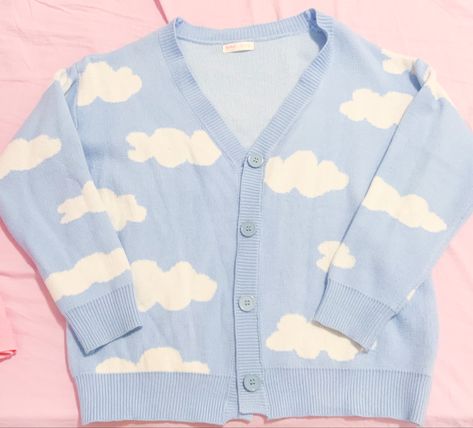 Cloudcore Aesthetic Outfits, Cloudcore Aesthetic, Roblox Design, Kidcore Outfit, Pastel Kidcore, Teen Doctor, Winter Puppy, Pastel Outfit, Kawaii Stationery