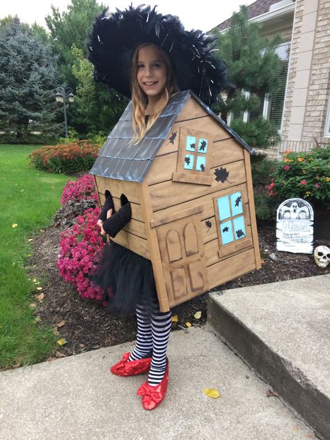 Wicked Witch of the East Wizard Of Oz House Costume, Wicked Witch Of The East Costume, Wizard Of Oz House, House Halloween Costume, The Wizard Of Oz Halloween, Wizard Of Oz Costumes Diy, Halloween Costume Easy, Wicked Witch Of The East, Oz Characters