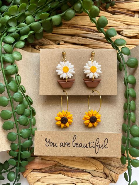 Sunflower Clay Earrings, Polymer Clay Sunflower, Polymer Clay Flower Jewelry, Diy Earrings Polymer Clay, Handmade Clay Jewelry, Resin Jewelry Diy, Polymer Clay Diy, Polymer Clay Jewelry Diy, Polymer Jewelry