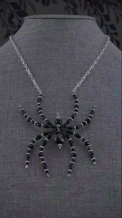 DIY Jewelry | Handmade Necklace Design: Beaded Wire Spider Tutorial | Halloween Jewellery Ideas 2024 Spider Tutorial, Handmade Necklace Designs, Halloween Jewellery, Gothic Jewelry Diy, Wire Spider, Spider Crafts, Spider Jewelry, Spider Necklace, Gothic Shop