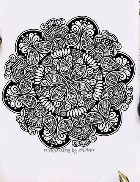 Full Page Mandala Art, Rangoli Sketch, Circle Rangoli, Mandala Sketch, Mandala Meditation, Mandala Doodle, Butterfly Art Painting, Mandala Patterns, Mandala Art Therapy