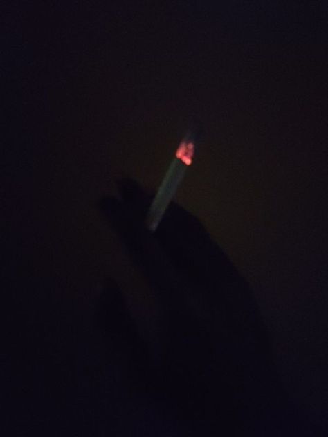 Cigaratte in hand night aesthetic Girl With Ciggerate Aesthetic, Ciggerate Snapchat Night, Ciggrates Aesthetic, Ciggerate Snapchat, Ciggarates Aesthetic, Ciggerette Aesthetic, Ciggerate Aesthetic, Aesthetic Ciggarates, Cigerattes Aesthetic