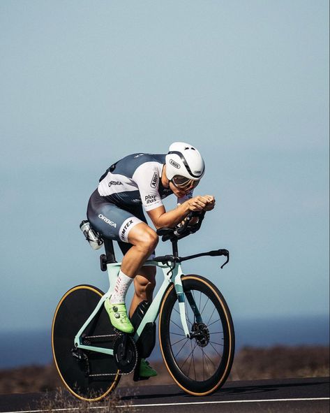 Triathlon Aesthetic, Triathlon Photography, Triathlon Men, Iron Man Triathlon, Ironman Race, Ironman Triathlon Motivation, Triathlon Inspiration, Ironman Triathlon Training, Iron Man Race