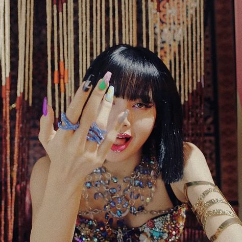 icon ; aesthetic ; edit ; blackpink ; lalisa ; manoban ; lisa ; how ; you ; like ; that K Pop Nails, Idol Nails, Dinners Easy, Anger Photography, Teal Nails, Diva Nails, Beauty Nails Design, Cute Nail Art Designs, Nails Aesthetic