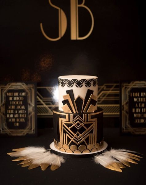 Gatsby Cakes, Great Gatsby Cake, Roaring 20s Birthday Party, Gatsby Cake, Roaring 20s Birthday, Art Deco Wedding Cake, Gatsby Birthday Party, Gatsby Party Decorations, Great Gatsby Themed Party