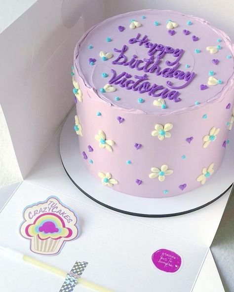 #cake #cakeideas #cakedecoratingtips #birthday #birthdayparty #baking #bday #birthdaycakeideas 6in Cake Ideas, Bolo Tumblr, Birthday Cake For Women Simple, Lila Party, Purple Cakes Birthday, Small Birthday Cakes, Sisters Love, Pastel Cakes, Pink Birthday Cakes