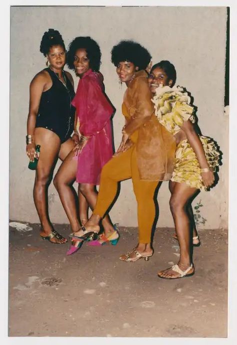 With No Gyal Can Test, the Artist and Stylist Pays Homage to his Bombastic Roots Dancehall 90s, Carribean Fashion, Dancehall Outfits, Dancehall Queen, Dancehall Videos, Jamaican Women, Caribbean Fashion, Jamaican Culture, Queen Outfit