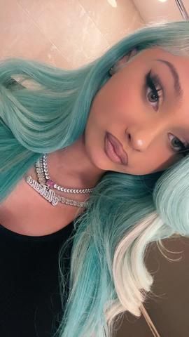 Alabama barker (@alabamabarker) Official | TikTok Kylie Jenner Bags, Alabama Barker, 13 Going On 30, Aesthetic Hair, Brand Ambassador, Cute Photos, Blue Hair, Pretty Pictures, Kylie Jenner