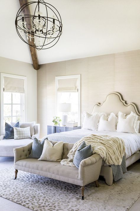 Rustic Farmhouse Bedroom, Rachel Parcell, Gorgeous Bedrooms, Coastal Bedrooms, Elegant Bedroom, Bedroom Decorating, Master Bedrooms Decor, White Bedroom, Beautiful Bedrooms