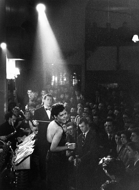 ‘lady day’ photo: charles hewitt (1954) Billy Holiday, Show Me A Hero, Lady Sings The Blues, Jazz Sheet Music, Happy Birthday Woman, Delta Blues, Billie Holiday, Jazz Club, Jazz Musicians