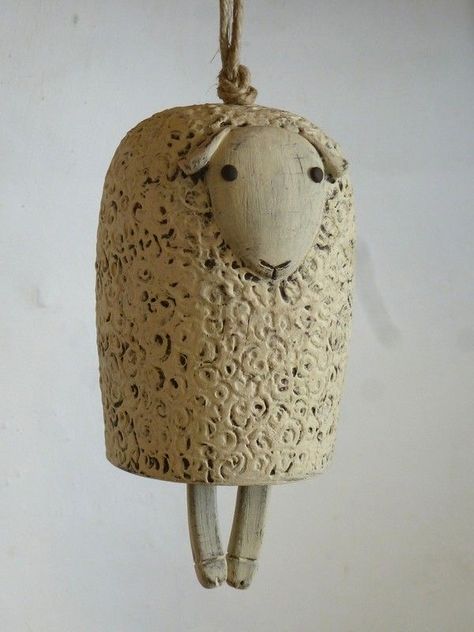 Ceramic Sheep, Beginner Pottery, Pottery Animals, Ceramic Bell, Sculptures Céramiques, Pottery Handbuilding, Garden Pottery, Hand Built Pottery, Ceramic Ideas