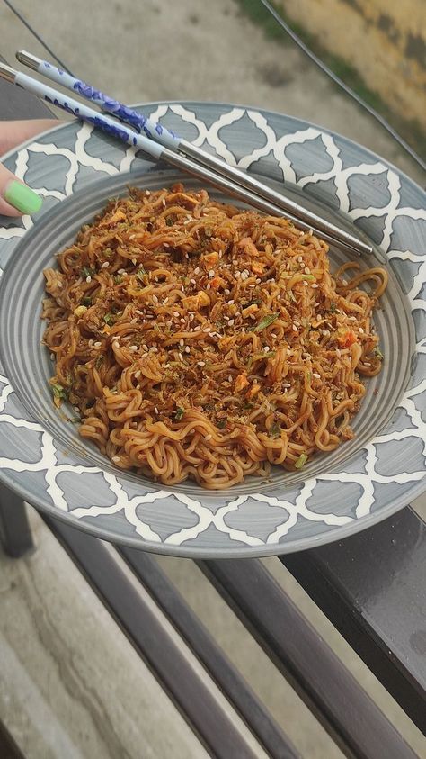 Koka noodles- Black pepper flavour🍜 Black Pepper, Noodles, Spaghetti, Stuffed Peppers, Ethnic Recipes, Black