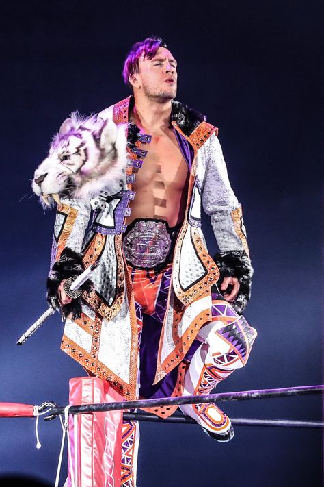 Will Ospreay Will Ospreay Wallpaper, Pro Wrestler Costume, Will Ospreay Njpw, Pro Wrestling Gear, Wrestling Costumes, Camp Fashion, Japanese Wrestling, Ring Jacket, Balor Club