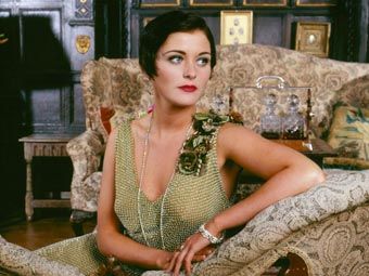 The House of Eliott|   Glamour girl, Evie Louise Lombard, House Of Elliot, 1920s Glamour, 1920 Fashion, Gatsby Style, 20s Fashion, Costume Drama, Flapper Style, Roaring Twenties